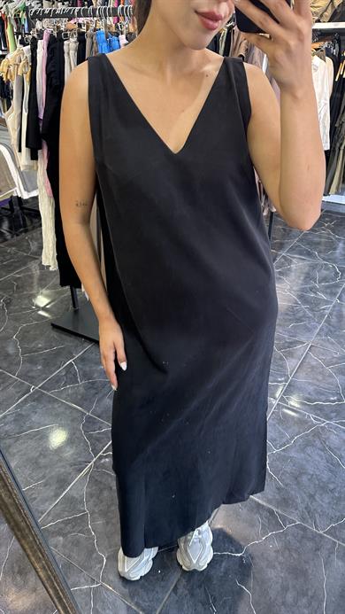 Siyah Kolsuz Elbise