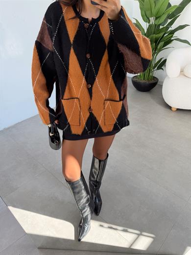 Siyah-Koyu Tarçın Baklava Desen Hırka