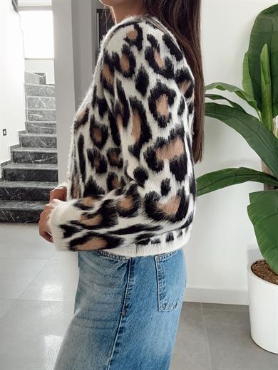 Siyah Leopar Desenli Gold Düğmeli Hırka