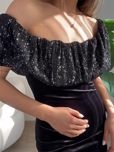 Siyah Madonna Yaka Kadife Elbise