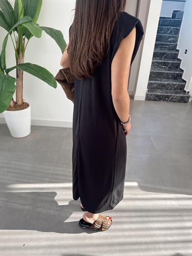 Siyah Modal Kumaş Bisiklet Yaka Vatkalı Elbise