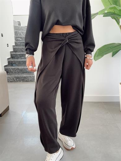 Siyah Ön Düğüm Detaylı Modal Pantolon