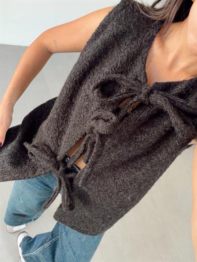 Siyah Önden Bağlamalı Yelek