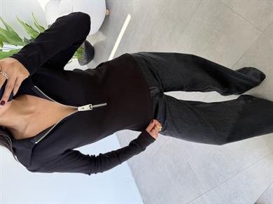 Siyah Önü Fermuarlı Yakalı Bluz