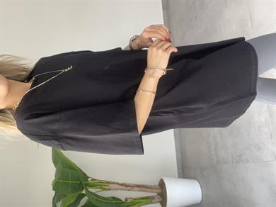 Siyah Oversize Düşük Omuzlu Tişört