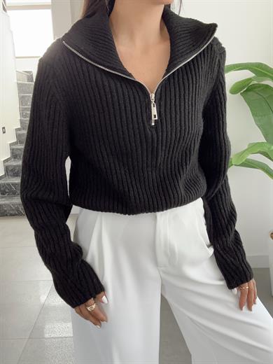 Siyah Polo Yaka Fermuarlı Triko Kazak