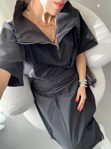 Siyah Poplin Önden Yarım Fermuarlı Bluz