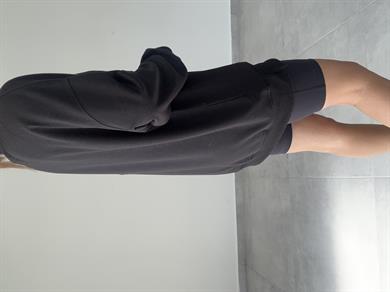 Siyah Rezerve Yanları Yırtmaç Detaylı Sweat