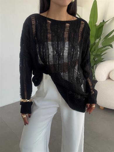 Siyah Saç Örgülü Ajurlu Kazak