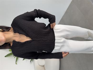 Siyah Saç Örgülü Hırka