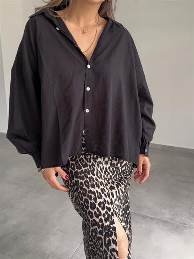 Siyah Sırtı Büzgülü Gömlek