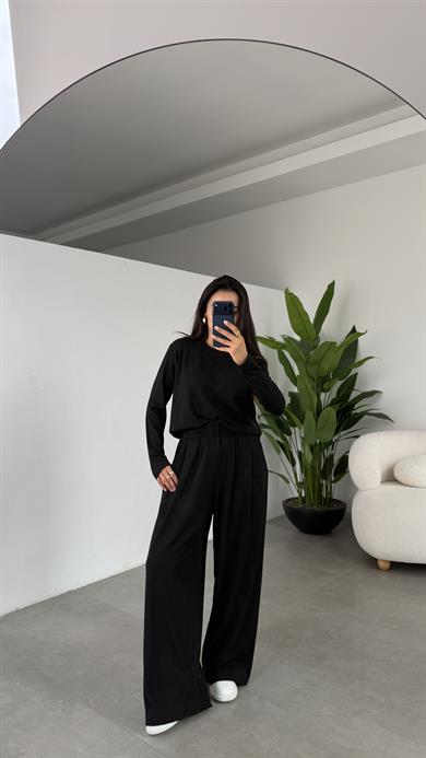 Siyah Sonsuz Kumaş Geniş Kemerli Pileli Eşofman Altı