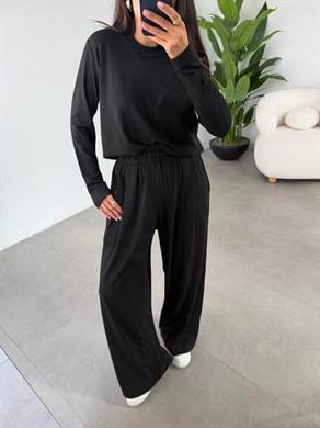 Siyah Sonsuz Kumaş Geniş Kemerli Pileli Eşofman Altı