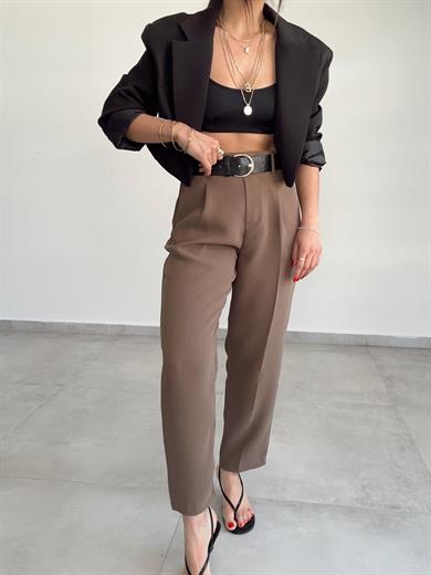 Siyah Tasarım Vatkalı Blazer Ceket