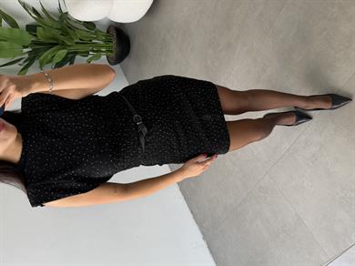 Siyah Taşlı Dik Yaka Elbise