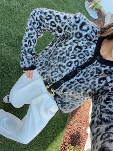 Siyah Tüylü Leopar Hırka