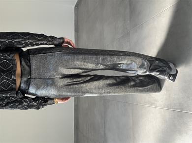 Oli Siyah Varak Baskılı Triko Pantolon