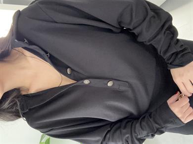 Siyah Vatkalı Düğmeli Elbise