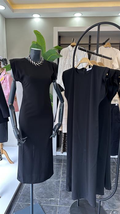 Siyah Vatkalı Uzun Elbise