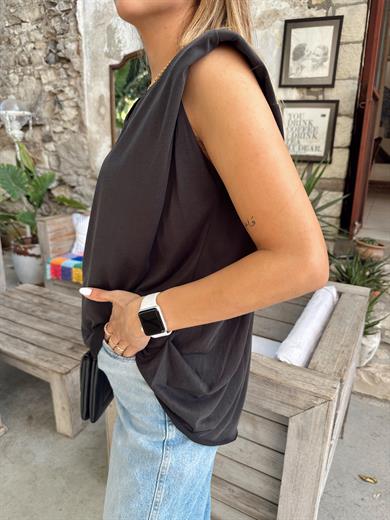 Siyah Vatkalı V Yaka Bluz