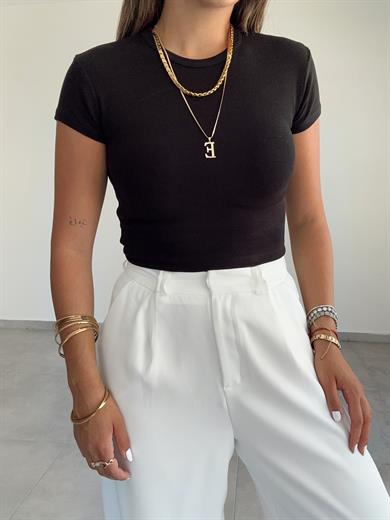 Siyah Vücuda Oturan Crop Top
