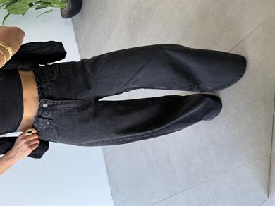 Siyah Wideleg Jean