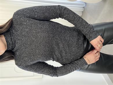 Siyah Yaım Balıkçı Simli Bluz