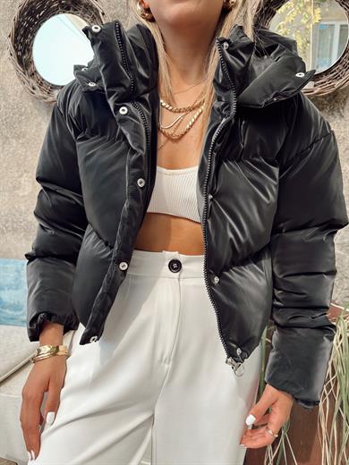 Siyah Yan Cepli Şişme Mont