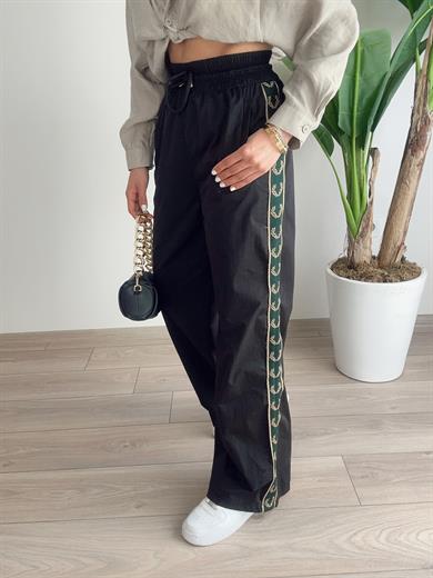 Siyah Yanı Şerit Pantolon