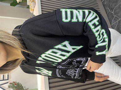 Siyah Yazılı Kapşonlu Sweat