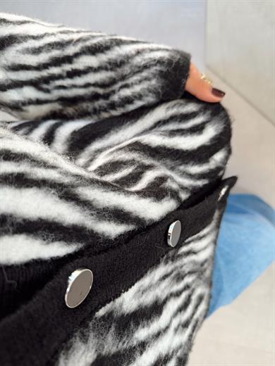 Siyah Zebra Desen Hırka