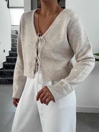 Taş Bağlama Detaylı Triko Hırka