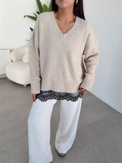 Taş Dantel Detaylı Triko Kazak