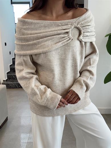 Taş Madonna Yaka Triko Kazak