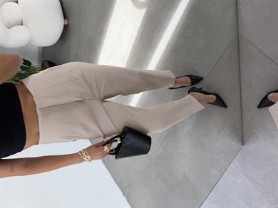 Taş Pensli Havuç Pantolon