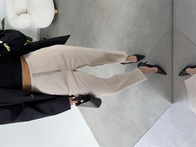 Taş Pensli Havuç Pantolon