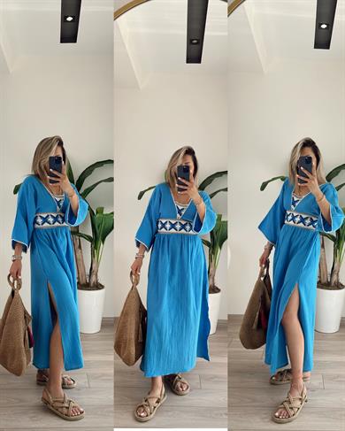 Turkuaz Nakışlı V Yaka Elbise