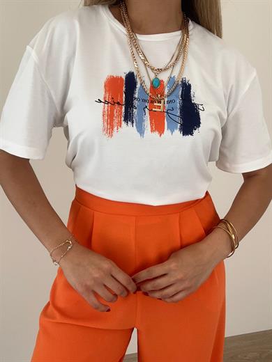 Turuncu Desenli Ekru Tişört