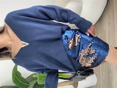 V Aksesuarlı Düz Kazak-İndigo