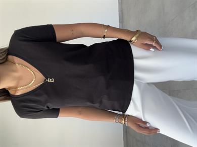 V Yaka Basic Siyah Tişört