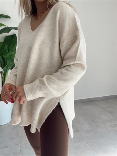 V Yaka Bej Triko Kazak