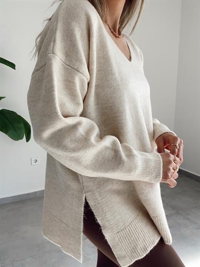 V Yaka Bej Triko Kazak