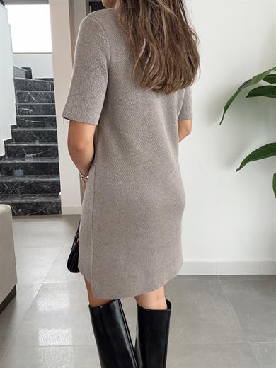 Vizon Gümüş Bisiklet Yaka Parlak Dokulu Triko Elbise