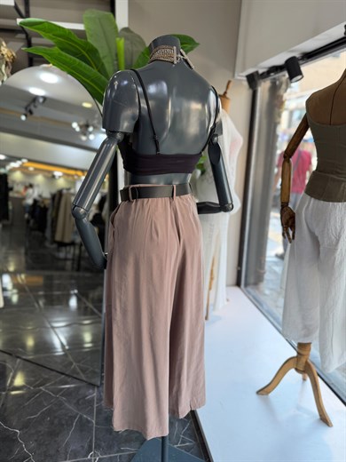 Vizon Kemerli Ve Pileli Culotte Pantolon