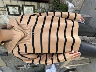 Vizon-Siyah Dik Yaka Fermuarlı Çizgili Triko Kazak