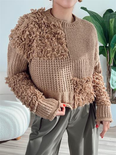 Vizon Tasarım Püsküllü Kazak