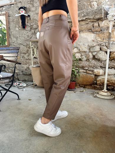 Vizon Tek Düğmeli Deri Pantolon