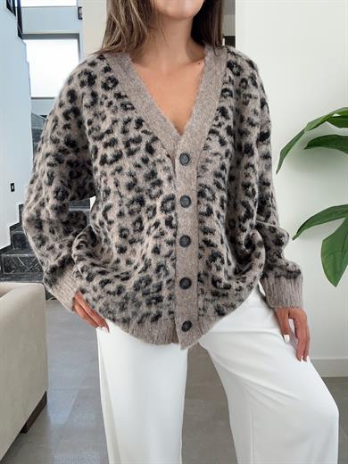 Vizon V Yaka Leopar Şardonlu Düğmeli Triko Hırka