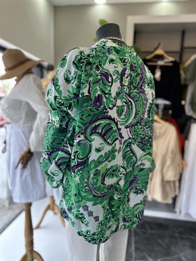 Yeşil Desenli Hakim Yaka Pamuklu Vual Gömlek