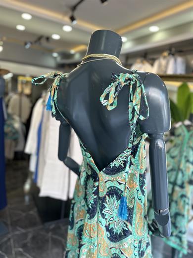 Yeşil Desenli V Yaka İthal Elbise